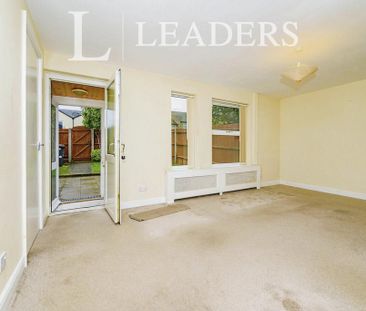 3 bedroom terraced house to rent - Photo 2