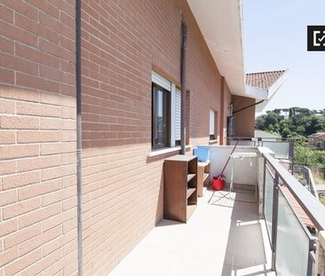 rome, Lazio 00166 - Photo 2