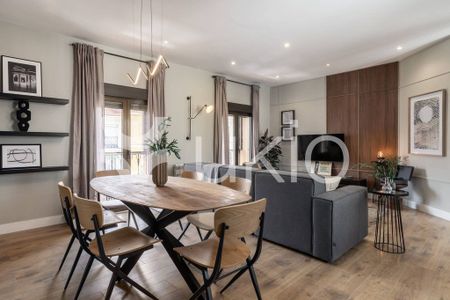 2 bedroom luxury Apartment for rent in Madrid, Spain - Photo 2