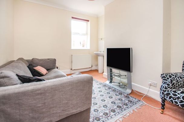 Corporation Road, Bournemouth - Photo 1