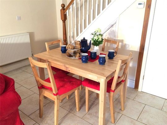 2 bedroom cottage to rent - Photo 1