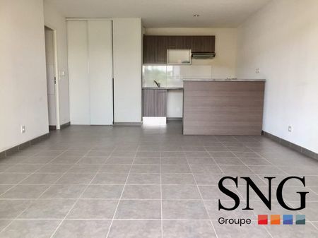 T3 AVEC BALCON ET PARKING - Photo 4