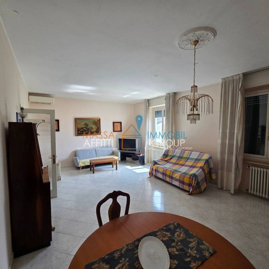 Appartamento via Giuseppe Garibaldi 10, Marina di Carrara, Carrara - Photo 1