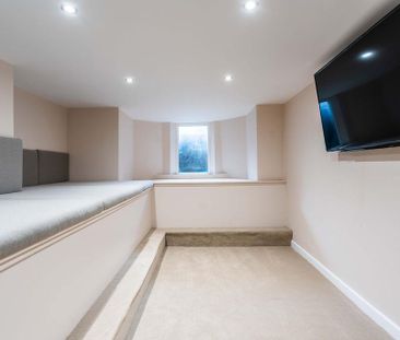 6 bedroom terraced house to rent - Photo 5