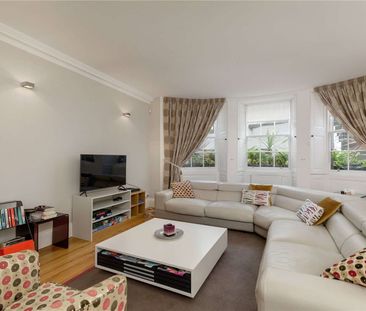 A truly stunning main door lower ground floor furnished two bedroom... - Photo 5