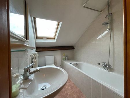 Schuman! Beau Studio Meublé à louer - Photo 3