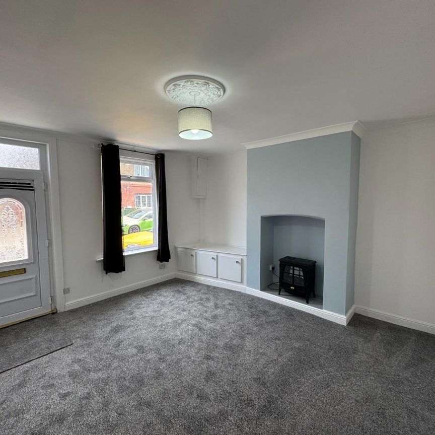 2 bedroom House To Let - Photo 1