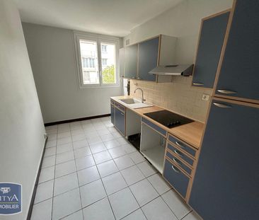 Location Appartement 5 pièces 82m² BEAUVAIS 60000 - Photo 2