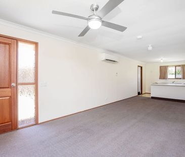 3 Bedroom in Ashmore, new floors, new appliance,new kitchen - Photo 6