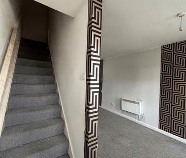 1 Bedroom Flat To Let - HP12 - Photo 3