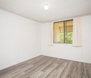 Convenient Living in the Heart of Vic Park - Photo 6