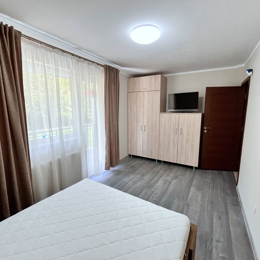 Apartament 3 camere renovat complet cu garaj Valea Garboului - Photo 1