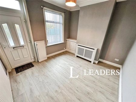 2 bedroom terraced house to rent - Photo 4