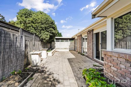 4 Mirambeek Road, Hoppers Crossing - Photo 2