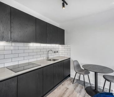 8 Portal Way Acton W3 - Photo 3