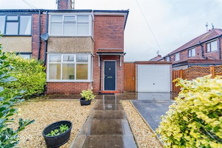 Vardon Road, Blackburn - Photo 4