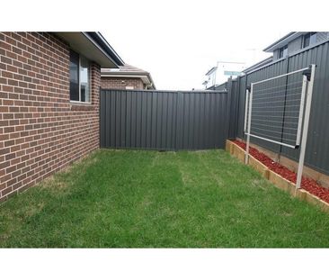 27A Stonecrop Street - Photo 1