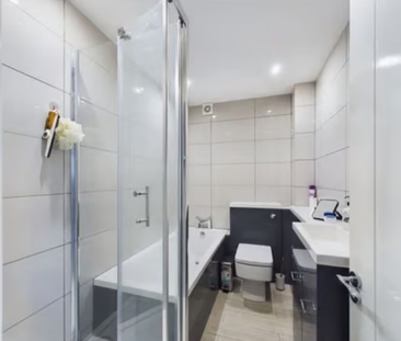 1 bedroom in a house share to rent - Photo 6