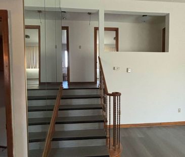 For Lease - 129 Ernest Avenue, Toronto, Ontario - Photo 5