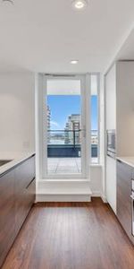 Brand New Penthouse 2 Bed/2 Bath Apartment Receive 1 Month Free Rent - Photo 3