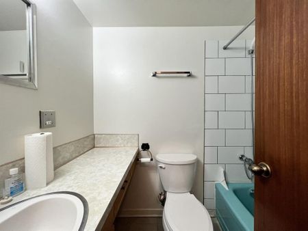 One Bedroom Apartment Unit for Rent in Regina - Photo 5