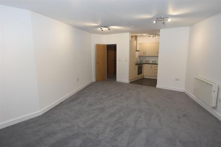 1 bedroom flat to rent - Photo 3