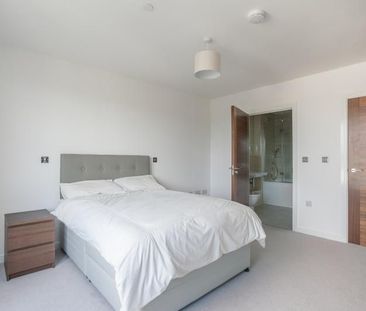 Royal View, Bath, Somerset, BA2 - Photo 4