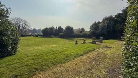Burridge Road, Chelston, Torquay, TQ2 6JB - Photo 2