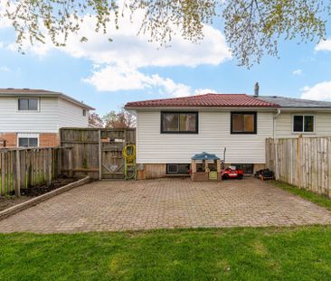For Lease - 143 Voltarie Crescent, Mississauga, Ontario - Photo 2