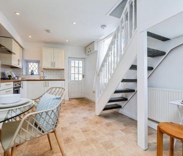 2 bedroom end of terrace house to rent - Photo 3