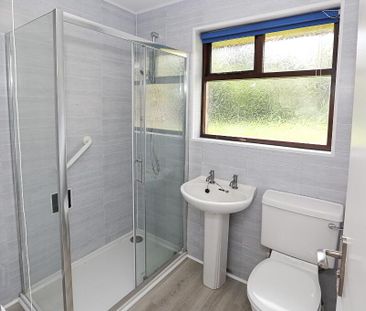 75 Comber Road, Dundonald, BT16 2AQ - Photo 5