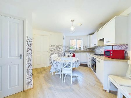 Room in a Shared House, Signals Drive, CV3 - Photo 4