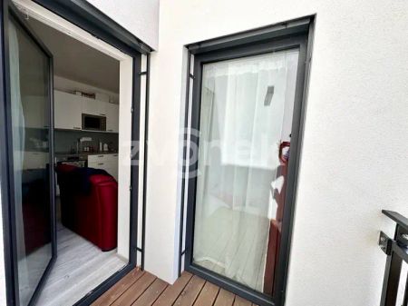 Pronájem moderní novostavby 1+kk s parkováním na Tyršově nábřeží ve Zlíně - Photo 5