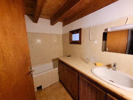 Location Appartement 3 pièces 74m² AIX EN PROVENCE 13100 - Photo 4