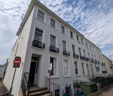 1 bedroom flat to rent - Photo 6