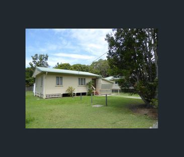 59 Coombe Avenue, Hope Island, Qld 4212 - Photo 4