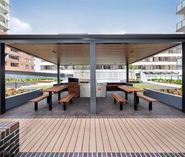 North Facing One Bedroom Apartment - Photo 4