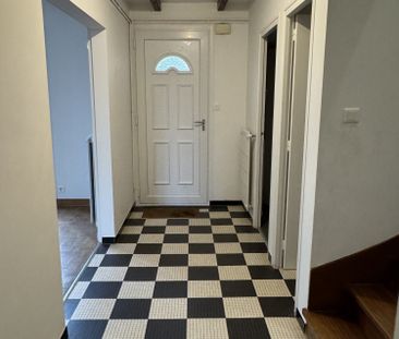 Location Maison 4 pièce(s) - 92 m² - Photo 1