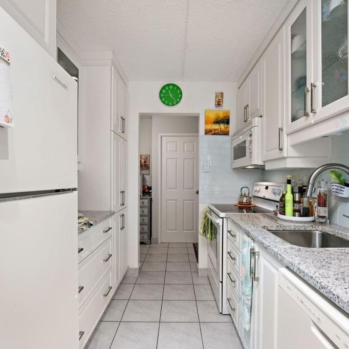 Condo à louer d'une chambre à Longueuil. - Photo 1