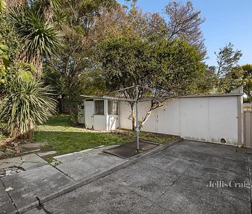 24 Fulton Crescent, Burwood - Photo 4