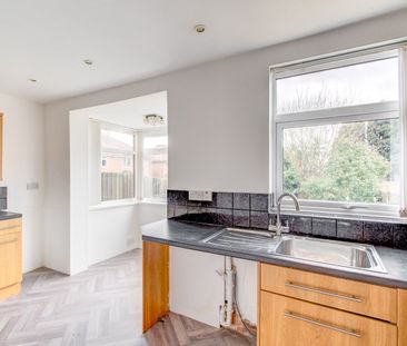 3 bed semi-detached house to rent in Dearmont Road, Birmingham, B31 - Photo 6