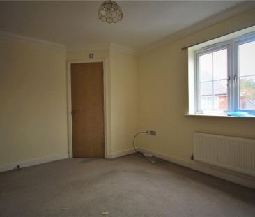 3 bedroom link detached house to rent - Photo 1