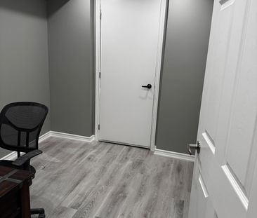 For Lease - 148 Skyharbour Drive, Brampton, Ontario - Photo 3