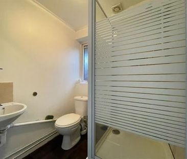Room in a Shared House, Ivy Road, E16 - Photo 4