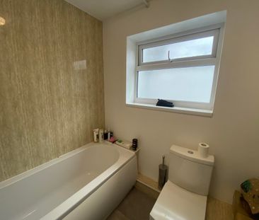 5A Downend Road, Kingswood, Bristol - Photo 4