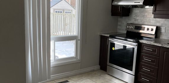 For Lease - 114 Mercer Crescent, Markham, Ontario - Photo 2