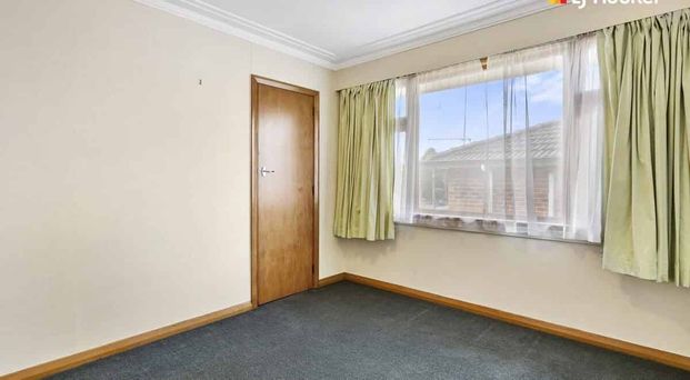 3-bedroom property ready to move in furnished - Photo 1