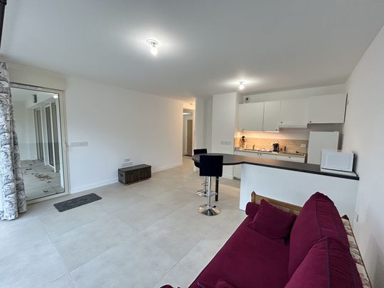 Location Appartement 3 pièces 67m² LA ROCHELLE 17000 - Photo 1