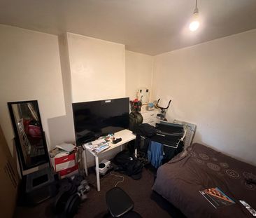 2 Bed Terraced House, Finch Road, B19 - Photo 6