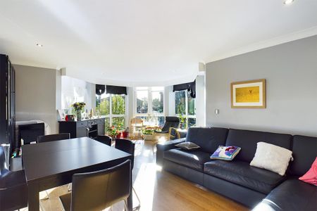 2 bedroom apartment to rent - Photo 2